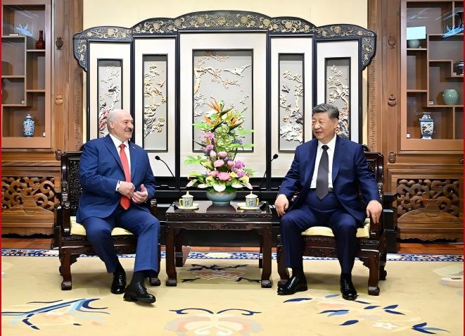 习近平会见白俄罗斯总统卢卡申科